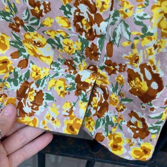 ASTR The Label NWT Women’s Floral Side Slit Mini Skirt Size XS - Picture 4 of 11